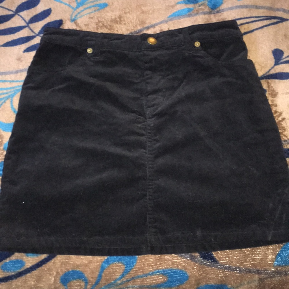 Black mini skirt